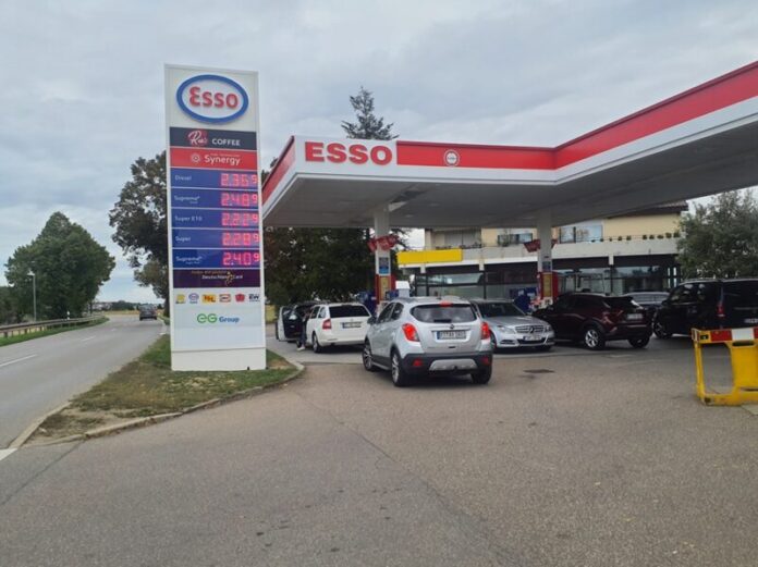 esso enzinska postaja