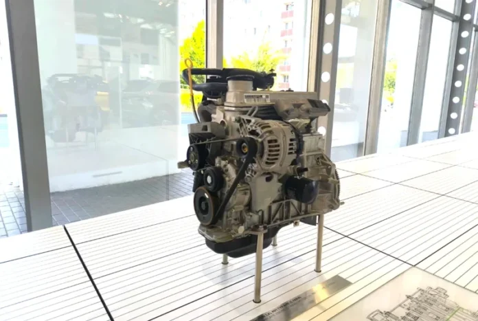 motor skoda fabia 1,4 mpi fotografiran na stalku u skoda muzeju u mlada boleslav
