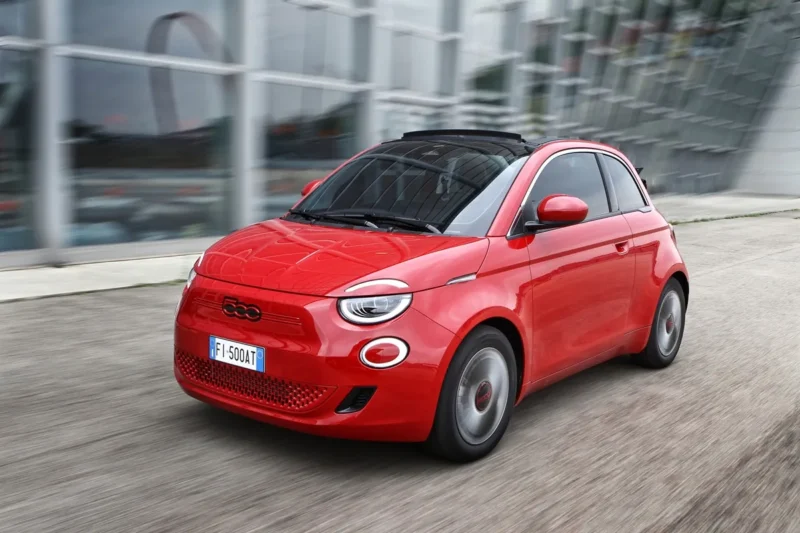 novi fiat 500e isproban u torinu za autonomnu voznju