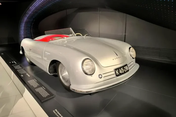 iznimno rijedak porsche 356 america izlozen u porsche muzeju stuttgart
