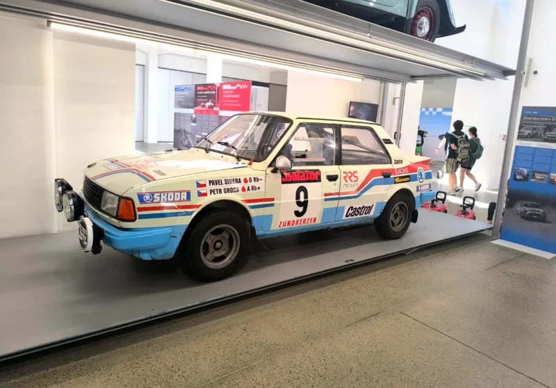 trkaca skoda 130 fotografirana u skoda muzeju u mlada boleslav